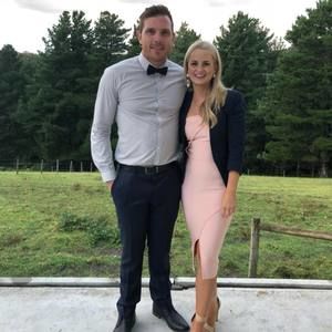 Meet your Posher, Caitlin